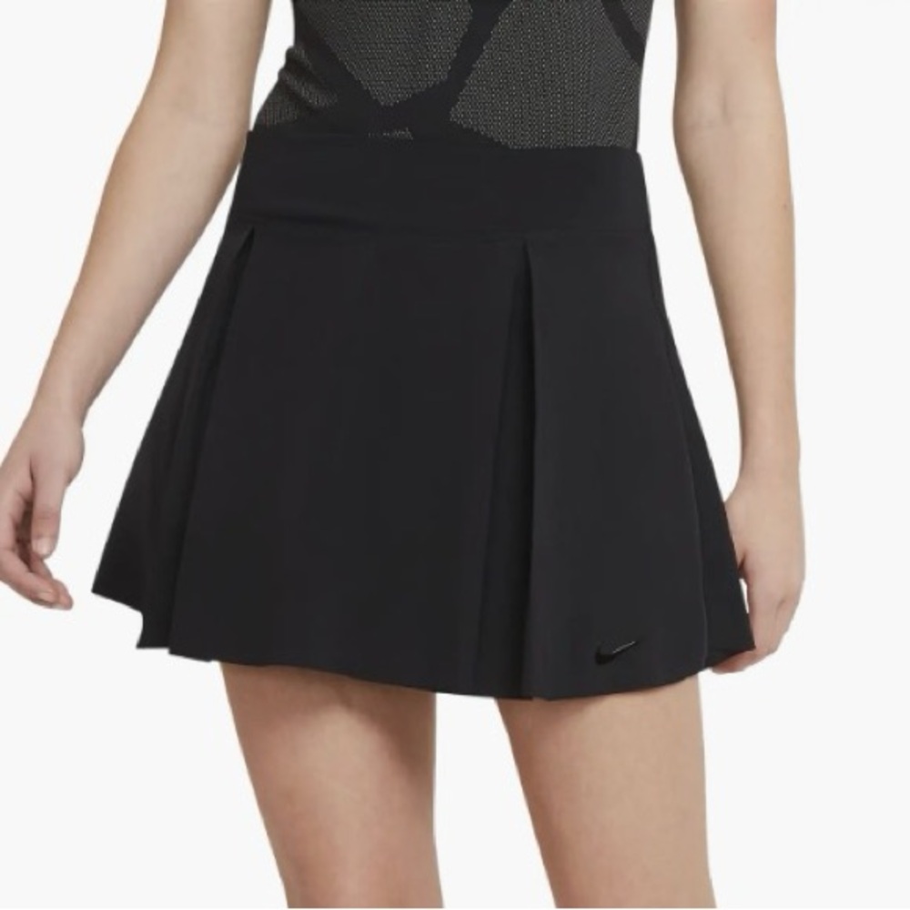 Nike women’s club golf tennis pleated skirt black size small